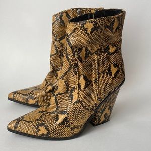 STEVE MADDEN Rarely Booties Western Lizard Print Yellow Black Ankle…